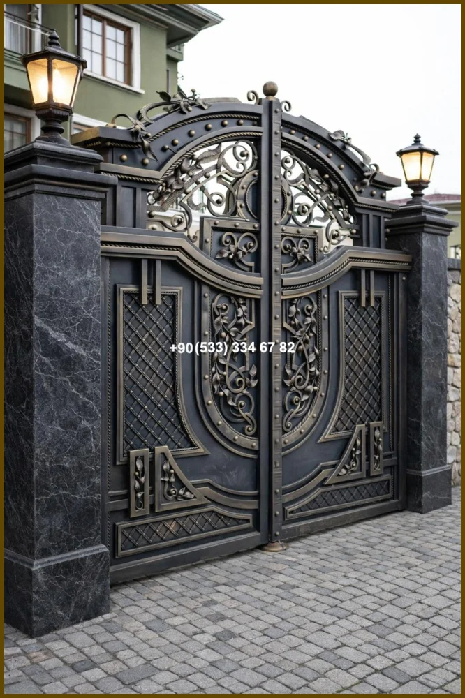 Villa Kapıları