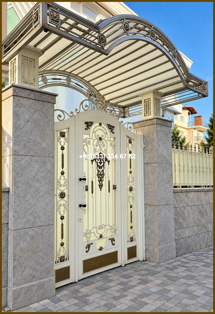 Villa Kapıları